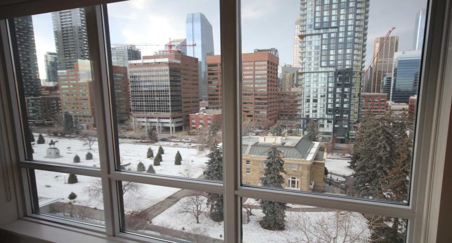 303 13 Avenue, Calgary, Alberta T2R0Y9, 3 Bedrooms Bedrooms, ,2 BathroomsBathrooms,Residential,For Sale,13,A2282518