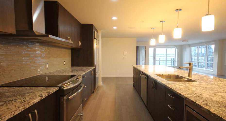 303 13 Avenue, Calgary, Alberta T2R0Y9, 3 Bedrooms Bedrooms, ,2 BathroomsBathrooms,Residential,For Sale,13,A2282518