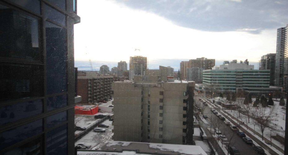 303 13 Avenue, Calgary, Alberta T2R0Y9, 3 Bedrooms Bedrooms, ,2 BathroomsBathrooms,Residential,For Sale,13,A2282518