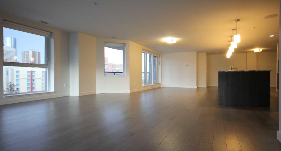 303 13 Avenue, Calgary, Alberta T2R0Y9, 3 Bedrooms Bedrooms, ,2 BathroomsBathrooms,Residential,For Sale,13,A2282518