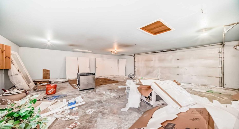 6128 Madigan Drive, Calgary, Alberta T2A 4V8, 4 Bedrooms Bedrooms, ,2 BathroomsBathrooms,Residential,For Sale,Madigan,A2281919