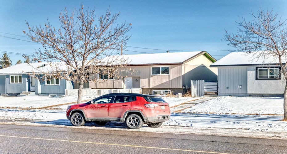 6128 Madigan Drive, Calgary, Alberta T2A 4V8, 4 Bedrooms Bedrooms, ,2 BathroomsBathrooms,Residential,For Sale,Madigan,A2281919