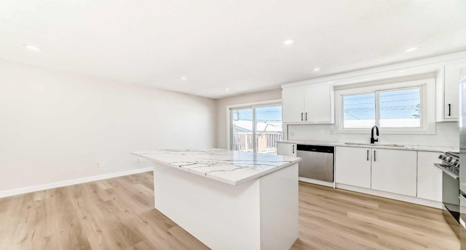 6128 Madigan Drive, Calgary, Alberta T2A 4V8, 4 Bedrooms Bedrooms, ,2 BathroomsBathrooms,Residential,For Sale,Madigan,A2281919