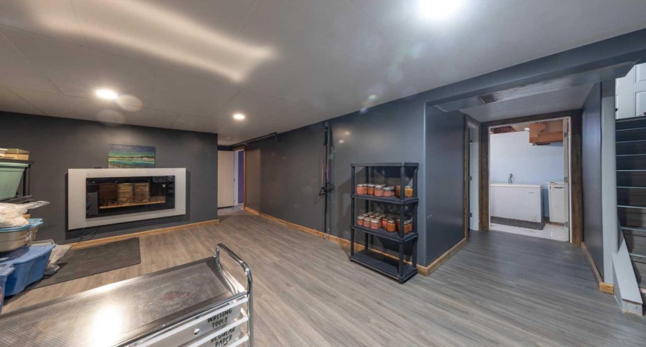 111 4 Avenue, Maidstone, Saskatchewan S0M1M0, 4 Bedrooms Bedrooms, ,2 BathroomsBathrooms,Residential,For Sale,4,A2282230