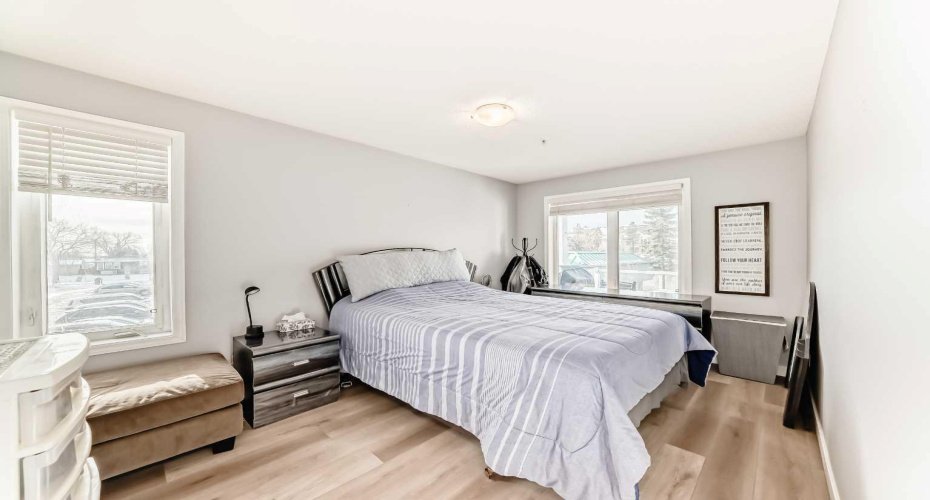 5200 44 Avenue, Calgary, Alberta T1Y 7L4, 2 Bedrooms Bedrooms, ,2 BathroomsBathrooms,Residential,For Sale,44,A2282351