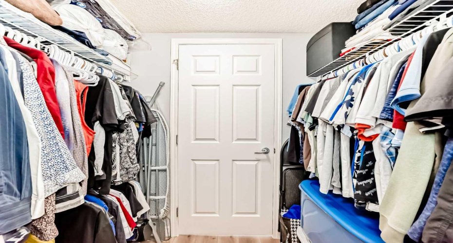 5200 44 Avenue, Calgary, Alberta T1Y 7L4, 2 Bedrooms Bedrooms, ,2 BathroomsBathrooms,Residential,For Sale,44,A2282351