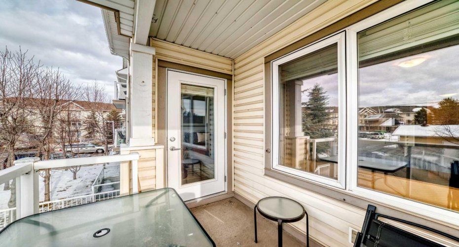 5200 44 Avenue, Calgary, Alberta T1Y 7L4, 2 Bedrooms Bedrooms, ,2 BathroomsBathrooms,Residential,For Sale,44,A2282351