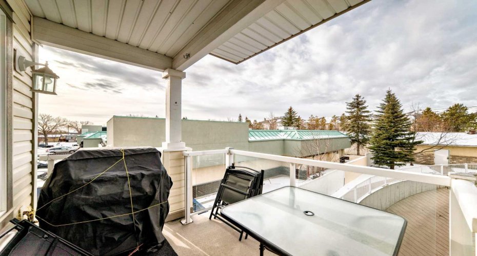 5200 44 Avenue, Calgary, Alberta T1Y 7L4, 2 Bedrooms Bedrooms, ,2 BathroomsBathrooms,Residential,For Sale,44,A2282351