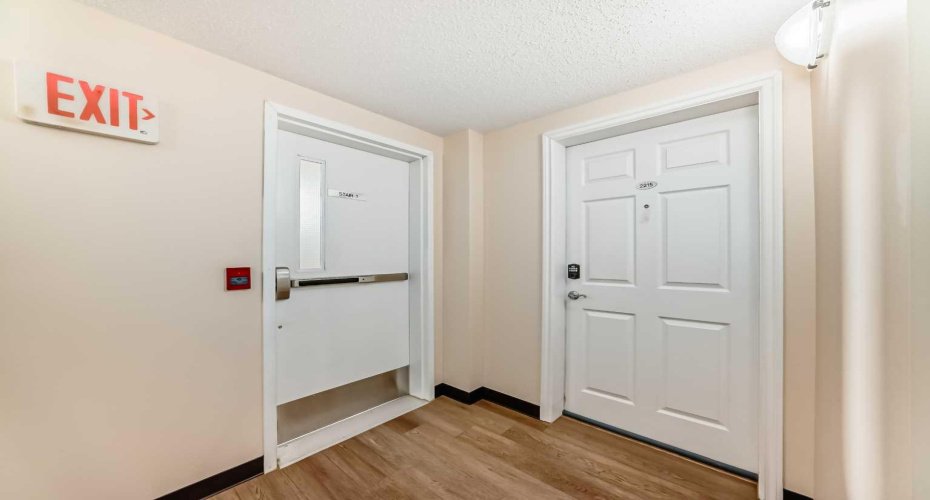 5200 44 Avenue, Calgary, Alberta T1Y 7L4, 2 Bedrooms Bedrooms, ,2 BathroomsBathrooms,Residential,For Sale,44,A2282351