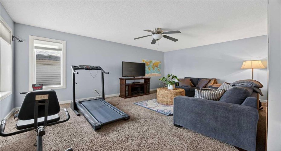 28 Evansview Manor, Calgary, Alberta T3P 0J7, 3 Bedrooms Bedrooms, ,3 BathroomsBathrooms,Residential,For Sale,Evansview,A2282436