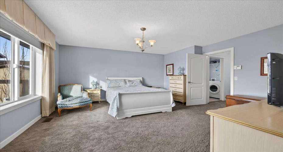 28 Evansview Manor, Calgary, Alberta T3P 0J7, 3 Bedrooms Bedrooms, ,3 BathroomsBathrooms,Residential,For Sale,Evansview,A2282436