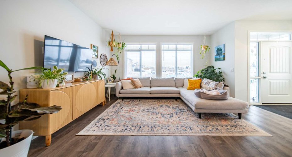 27 Iris Crescent, Okotoks, Alberta T1S 5V5, 4 Bedrooms Bedrooms, ,4 BathroomsBathrooms,Residential,For Sale,Iris,A2282495