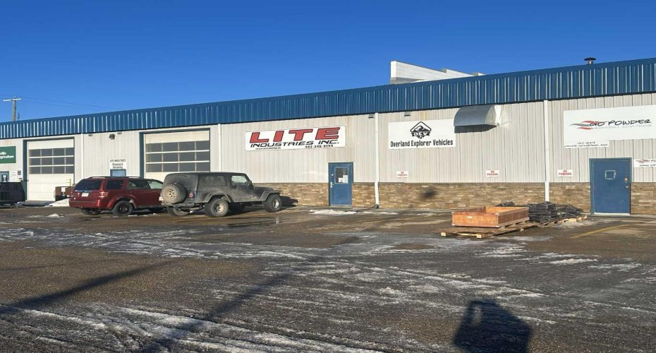 8319 Chiles Industrial Avenue, Red Deer, Alberta T4P 2V5, ,Commercial,For Lease,Chiles Industrial,A2282521