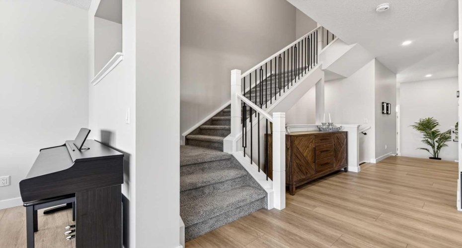 57 Legacy Reach View, Calgary, Alberta T2X 4T9, 3 Bedrooms Bedrooms, ,3 BathroomsBathrooms,Residential,For Sale,Legacy Reach,A2282547