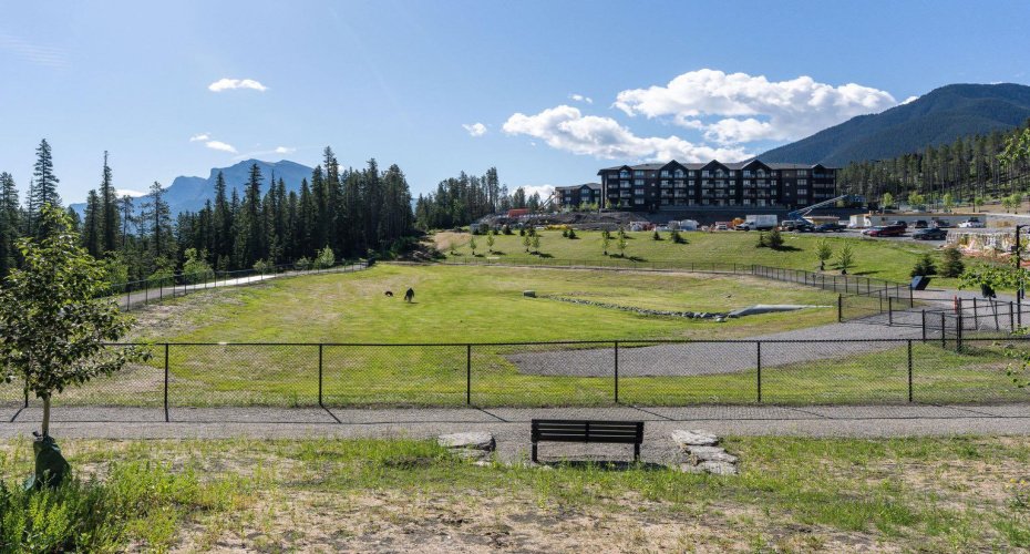 10 Cascade Ridge, Canmore, Alberta T1W 0K6, 2 Bedrooms Bedrooms, ,2 BathroomsBathrooms,Residential,For Sale,Cascade,A2282550
