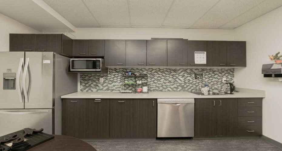 10104 97 Avenue, Grande Prairie, Alberta T8V 7X6, ,Commercial,For Lease,97,A2282608