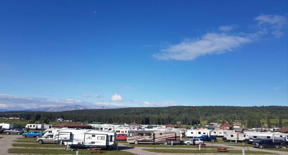 50409 B Highway 16, Hinton, Alberta T7V 1X3, ,Commercial,For Sale,B Highway 16,A2282700