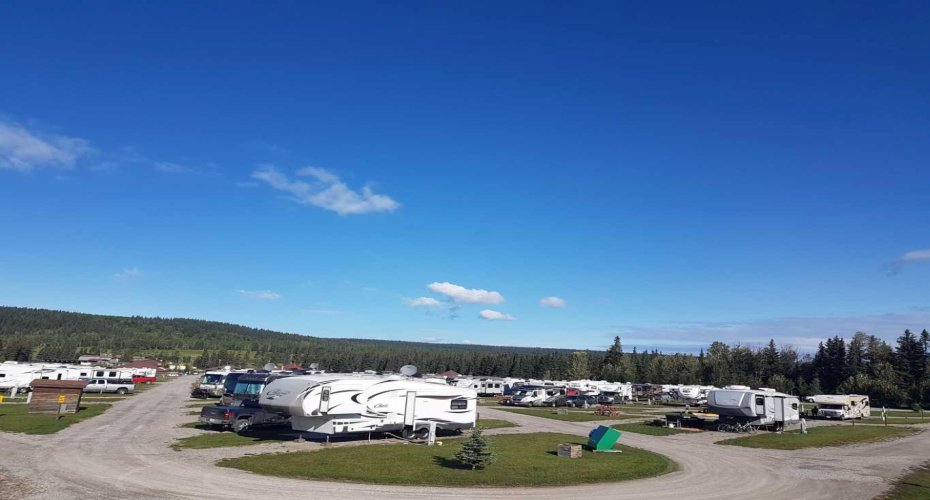 50409 B Highway 16, Hinton, Alberta T7V 1X3, ,Commercial,For Sale,B Highway 16,A2282700
