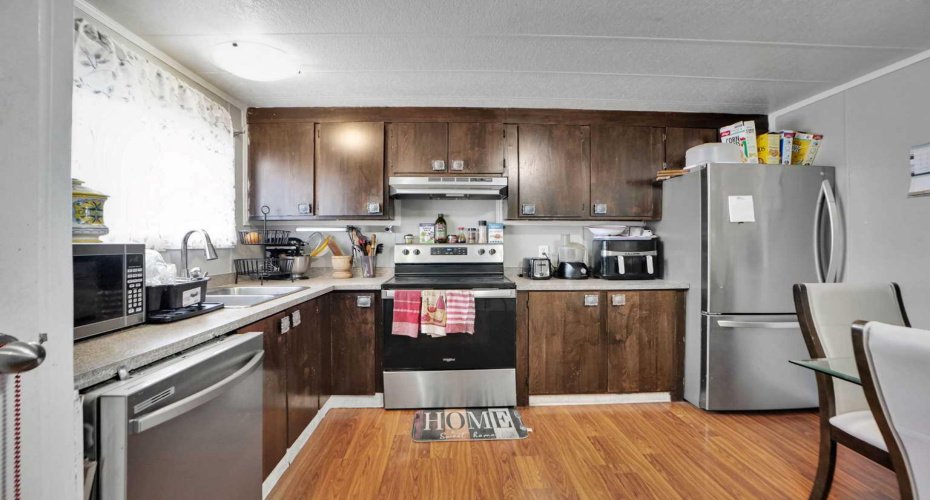 6220 17 Avenue, Calgary, Alberta T2A 0W6, 3 Bedrooms Bedrooms, ,1 BathroomBathrooms,Mobile,For Sale,17,A2282704