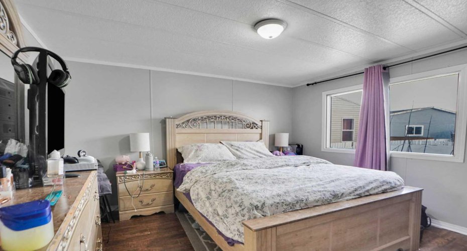 6220 17 Avenue, Calgary, Alberta T2A 0W6, 3 Bedrooms Bedrooms, ,1 BathroomBathrooms,Mobile,For Sale,17,A2282704