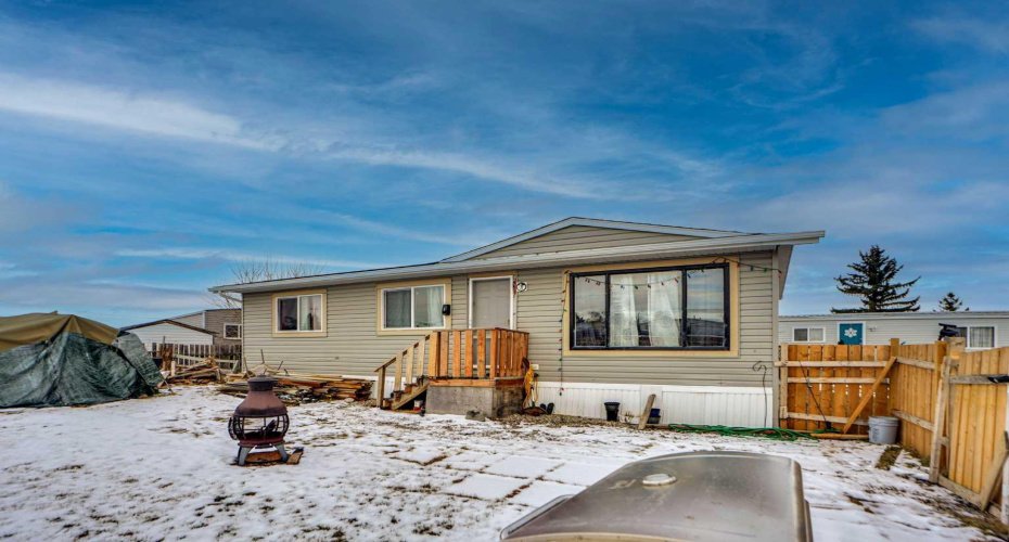 6220 17 Avenue, Calgary, Alberta T2A 0W6, 3 Bedrooms Bedrooms, ,1 BathroomBathrooms,Mobile,For Sale,17,A2282704