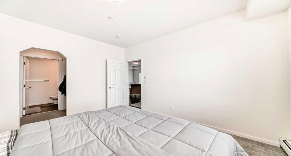 215 Legacy Boulevard, Calgary, Alberta T2X3Z7, 2 Bedrooms Bedrooms, ,2 BathroomsBathrooms,Residential,For Sale,Legacy,A2277586