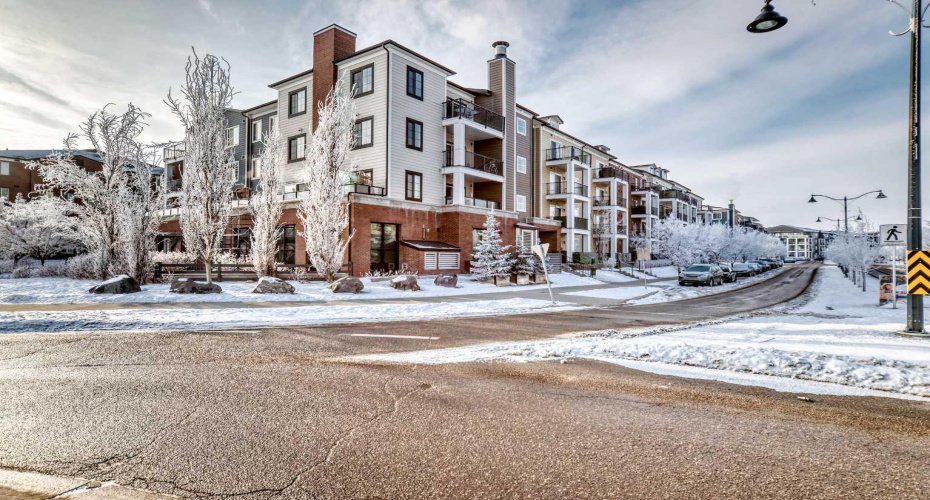 215 Legacy Boulevard, Calgary, Alberta T2X3Z7, 2 Bedrooms Bedrooms, ,2 BathroomsBathrooms,Residential,For Sale,Legacy,A2277586