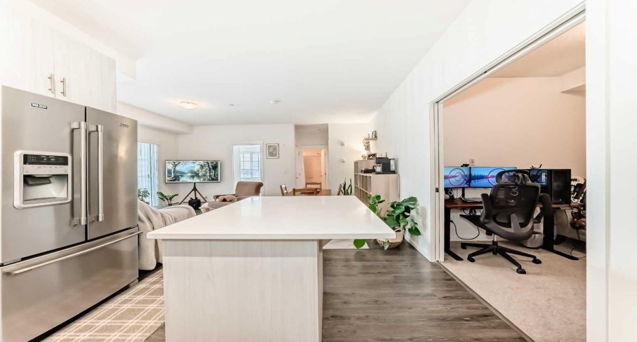 215 Legacy Boulevard, Calgary, Alberta T2X3Z7, 2 Bedrooms Bedrooms, ,2 BathroomsBathrooms,Residential,For Sale,Legacy,A2277586