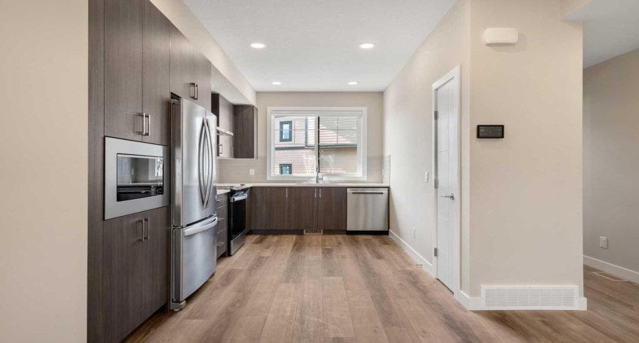 285 Chelsea Court, Chestermere, Alberta T1X 2W7, 2 Bedrooms Bedrooms, ,3 BathroomsBathrooms,Residential,For Sale,Chelsea,A2278892