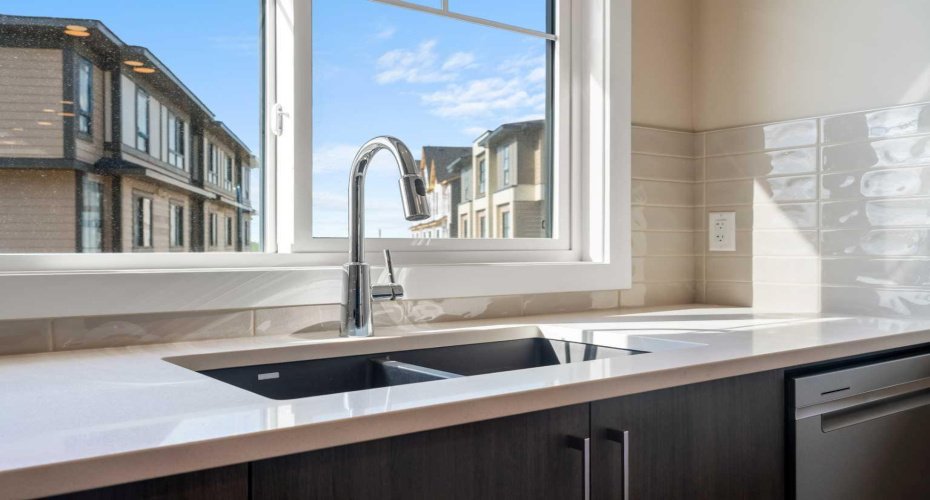 285 Chelsea Court, Chestermere, Alberta T1X 2W7, 2 Bedrooms Bedrooms, ,3 BathroomsBathrooms,Residential,For Sale,Chelsea,A2278892