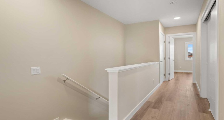 285 Chelsea Court, Chestermere, Alberta T1X 2W7, 2 Bedrooms Bedrooms, ,3 BathroomsBathrooms,Residential,For Sale,Chelsea,A2278892