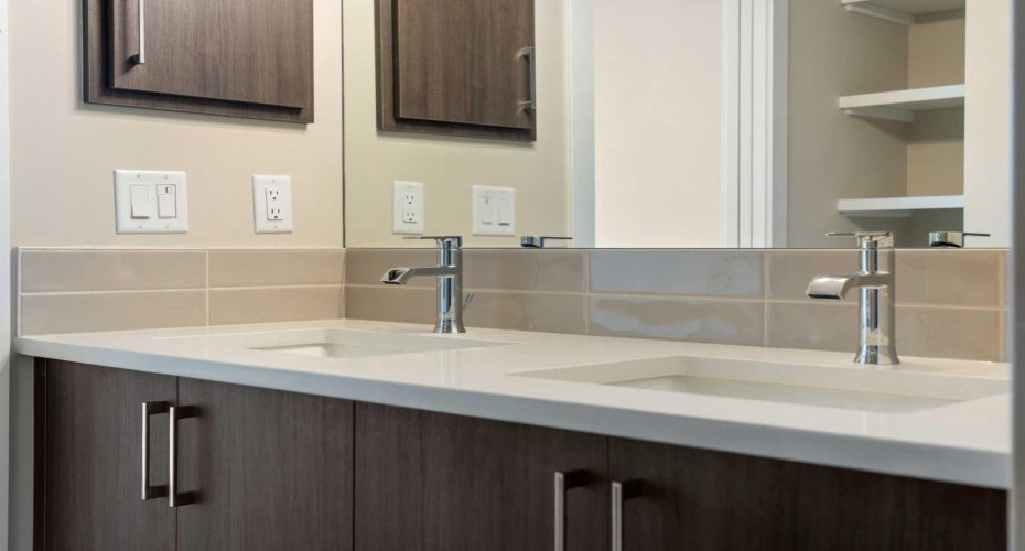 285 Chelsea Court, Chestermere, Alberta T1X 2W7, 2 Bedrooms Bedrooms, ,3 BathroomsBathrooms,Residential,For Sale,Chelsea,A2278892