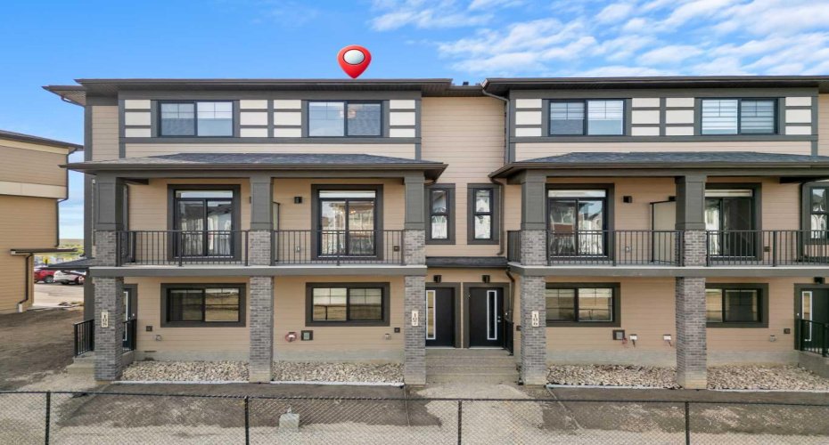 285 Chelsea Court, Chestermere, Alberta T1X 2W7, 2 Bedrooms Bedrooms, ,3 BathroomsBathrooms,Residential,For Sale,Chelsea,A2278892