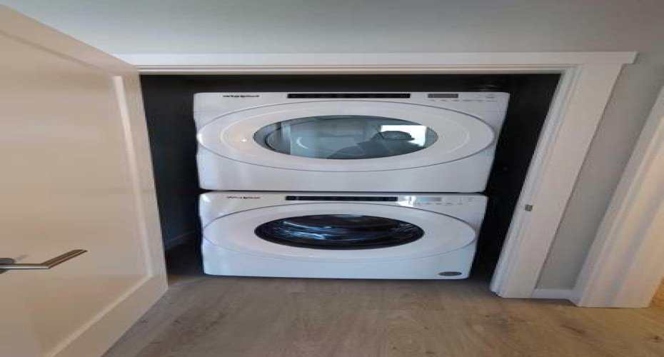 660 Shawnee Square, Calgary, Alberta T2Y 0X6, 2 Bedrooms Bedrooms, ,2 BathroomsBathrooms,Residential,For Sale,Shawnee,A2279294