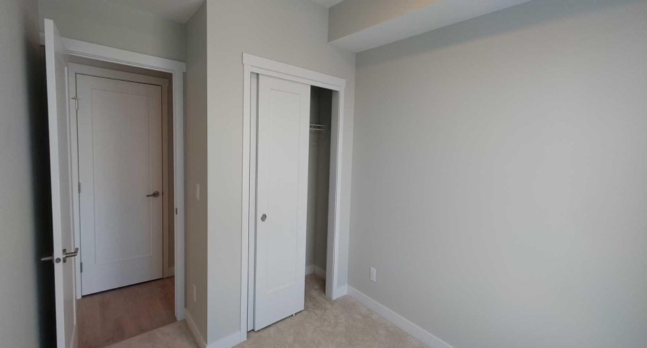 660 Shawnee Square, Calgary, Alberta T2Y 0X6, 2 Bedrooms Bedrooms, ,2 BathroomsBathrooms,Residential,For Sale,Shawnee,A2279294