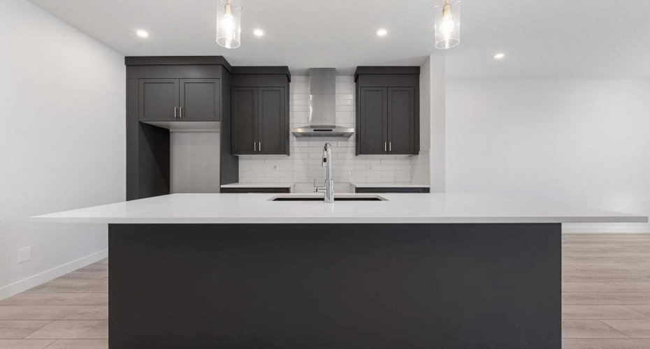 477 Hotchkiss Drive, Calgary, Alberta T3S 0N5, 3 Bedrooms Bedrooms, ,3 BathroomsBathrooms,Residential,For Sale,Hotchkiss,A2279358