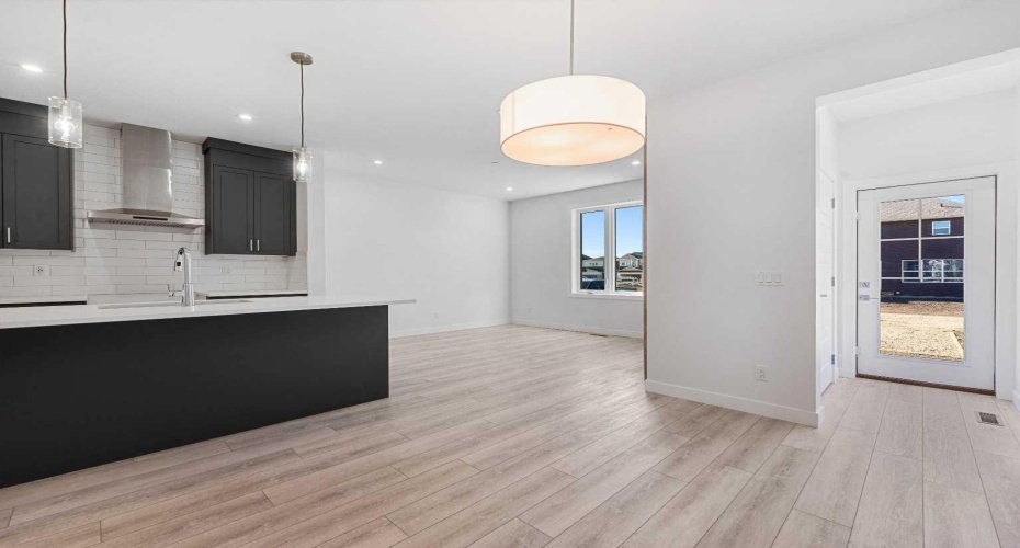 477 Hotchkiss Drive, Calgary, Alberta T3S 0N5, 3 Bedrooms Bedrooms, ,3 BathroomsBathrooms,Residential,For Sale,Hotchkiss,A2279358