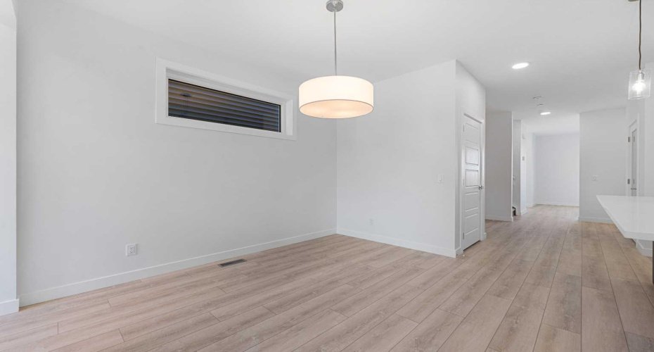 477 Hotchkiss Drive, Calgary, Alberta T3S 0N5, 3 Bedrooms Bedrooms, ,3 BathroomsBathrooms,Residential,For Sale,Hotchkiss,A2279358