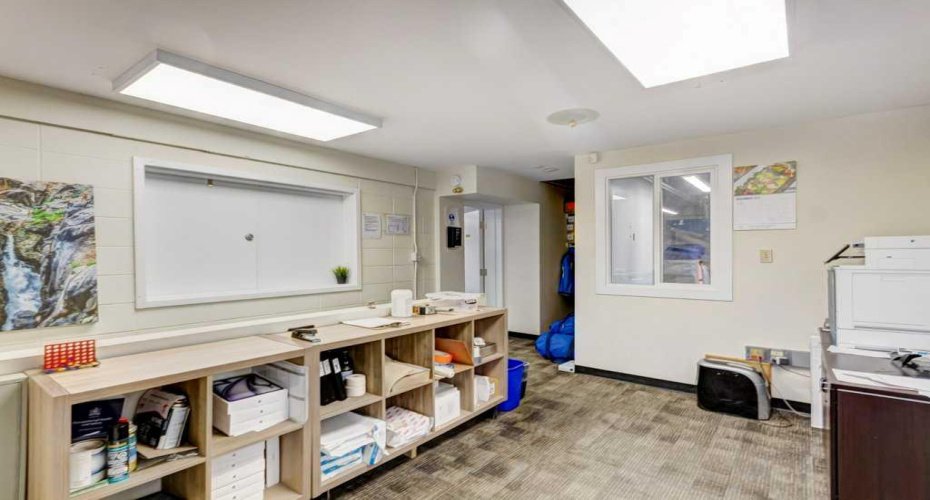 107, 108 Jay Street, Banff, Alberta T1L 1J7, ,Commercial,For Sale,Jay,A2279803