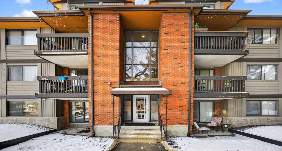 7301 4A Street, Calgary, Alberta T2V 4V8, 1 Bedroom Bedrooms, ,1 BathroomBathrooms,Residential,For Sale,4A,A2279807