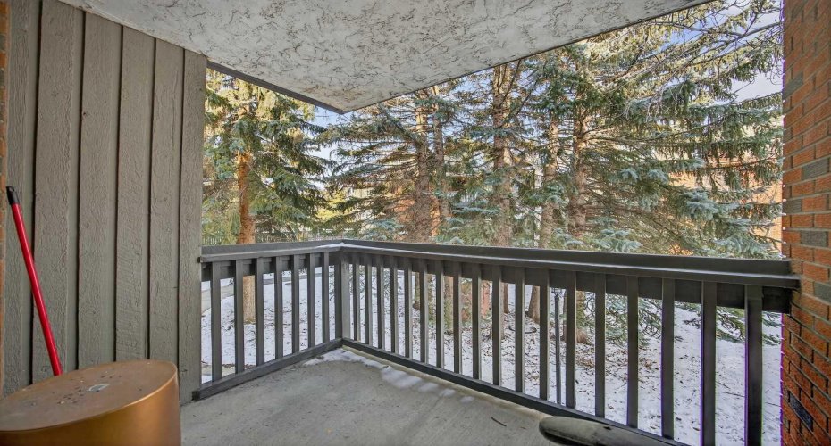 7301 4A Street, Calgary, Alberta T2V 4V8, 1 Bedroom Bedrooms, ,1 BathroomBathrooms,Residential,For Sale,4A,A2279807