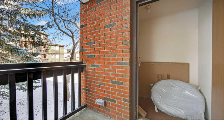 7301 4A Street, Calgary, Alberta T2V 4V8, 1 Bedroom Bedrooms, ,1 BathroomBathrooms,Residential,For Sale,4A,A2279807