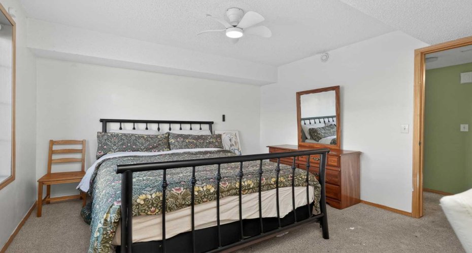 23 Everridge Square, Calgary, Alberta T2Y5J6, 2 Bedrooms Bedrooms, ,1 BathroomBathrooms,Residential,For Sale,Everridge,A2279823