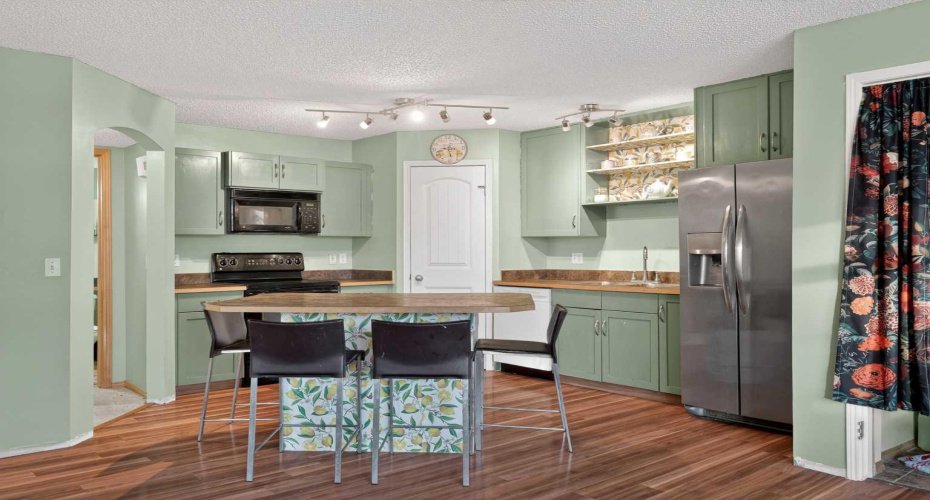 23 Everridge Square, Calgary, Alberta T2Y5J6, 2 Bedrooms Bedrooms, ,1 BathroomBathrooms,Residential,For Sale,Everridge,A2279823