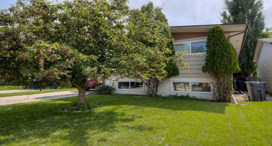 7 cayuga Place, Lethbridge, Alberta T1K 5J1, 4 Bedrooms Bedrooms, ,2 BathroomsBathrooms,Residential,For Sale,cayuga,A2281628