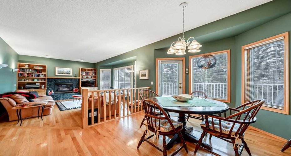 18 Prominence View, Calgary, Alberta T3H 3E8, 3 Bedrooms Bedrooms, ,3 BathroomsBathrooms,Residential,For Sale,Prominence,A2281711