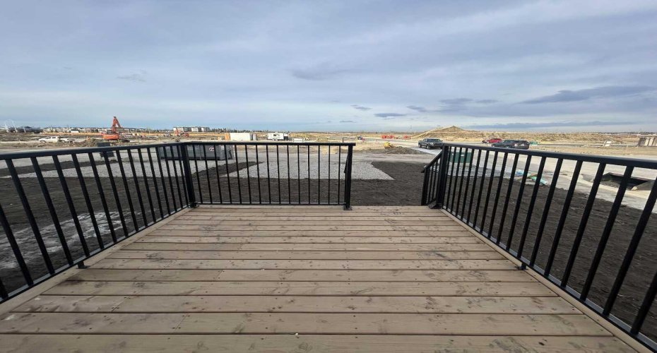 200 Belmont Way, Calgary, Alberta T2X5T4, 3 Bedrooms Bedrooms, ,3 BathroomsBathrooms,Residential,For Sale,Belmont,A2281817