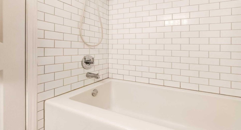Updated Soaker Tub