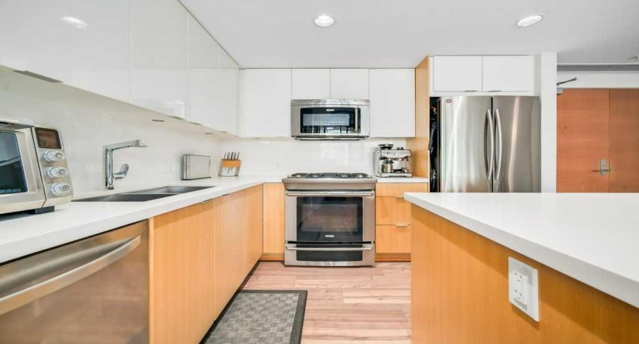 560 6 Avenue, Calgary, Alberta T2G 1K7, 2 Bedroom Bedrooms, 0 ,2 BathroomBathrooms,Residential,For Sale,6,0,A2282554