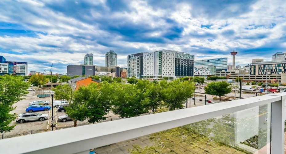 560 6 Avenue, Calgary, Alberta T2G 1K7, 2 Bedroom Bedrooms, 0 ,2 BathroomBathrooms,Residential,For Sale,6,0,A2282554